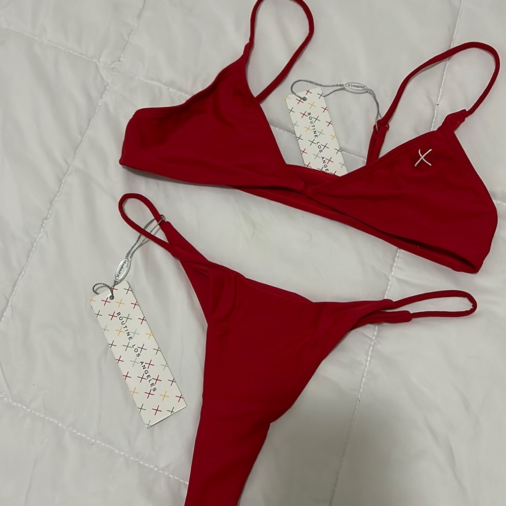 Red boutinela thong bikini